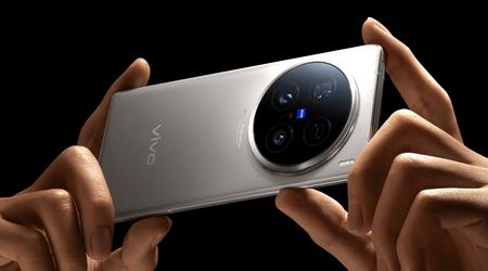 Vivo X200 Ultra vist på bilder i alle farger og pakket ut av esken i videoen