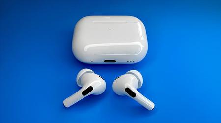 Bloomberg: Apple vil legge til samtidig taleoversettelsesfunksjon til AirPods-hodetelefoner